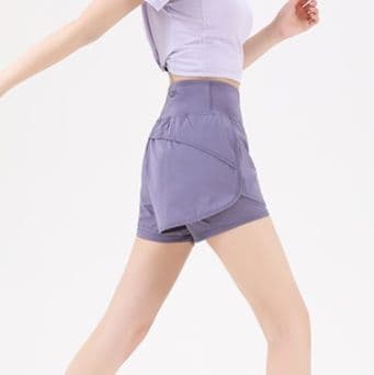 スパッツ 動きやすさ極まるヨガショートパンツ