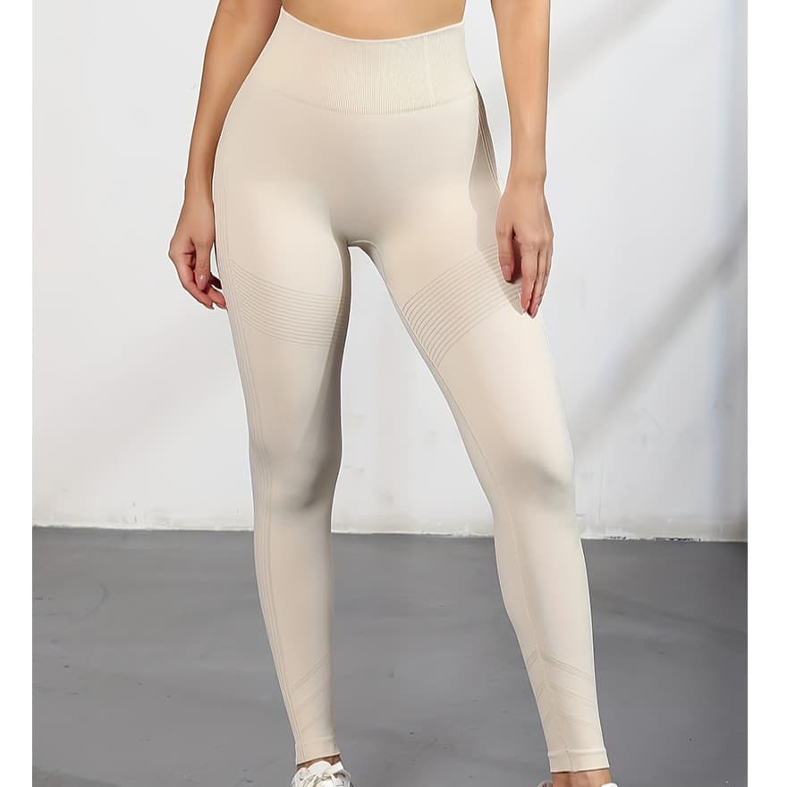 スパッツ シームレスリブ立体成型スパッツ